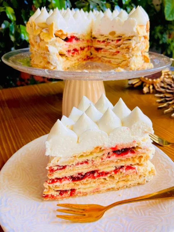 Torta de hojarasca con frambuesa